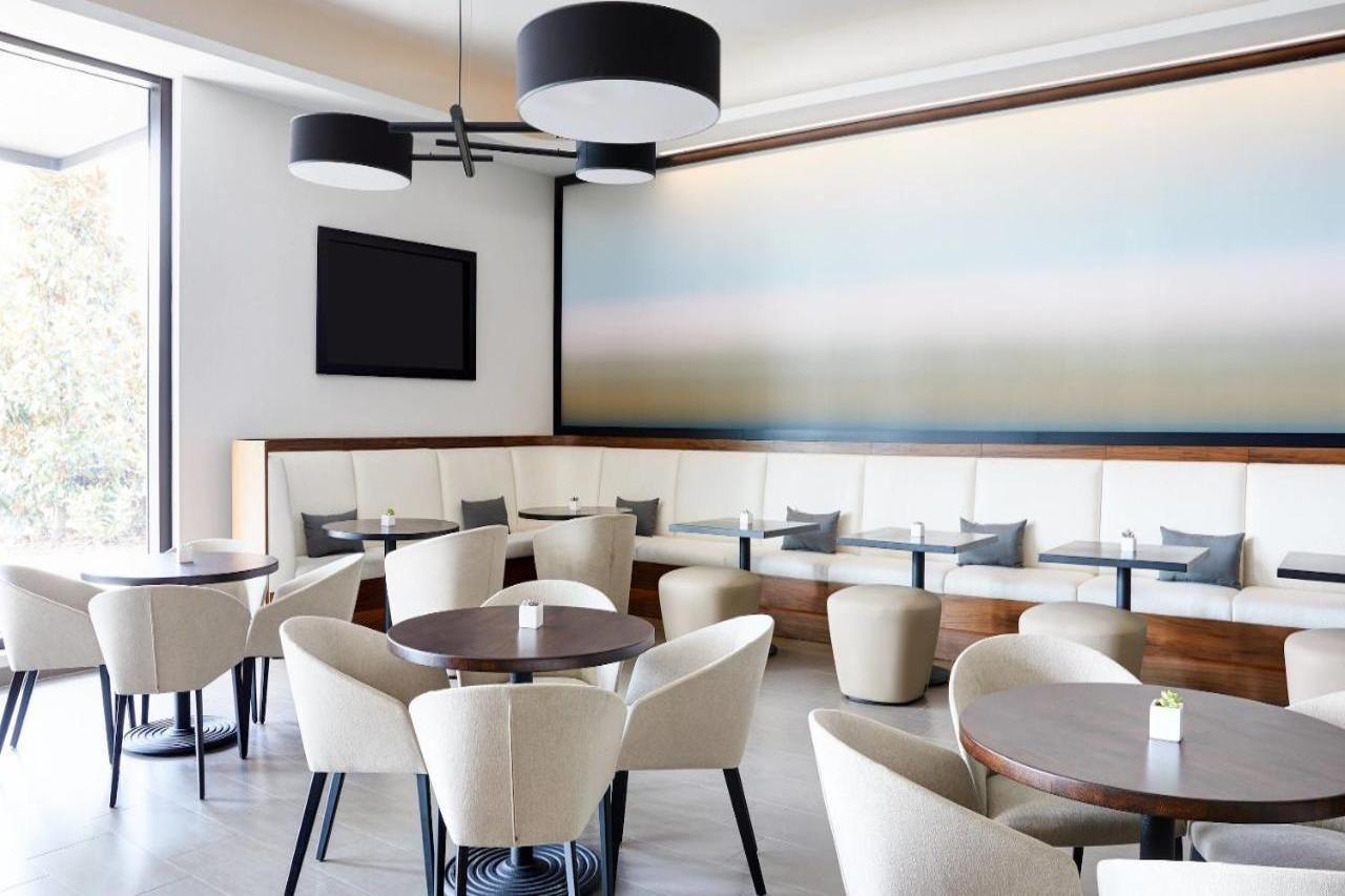 Ac Hotel By Marriott Tampa Airport Exterior photo
