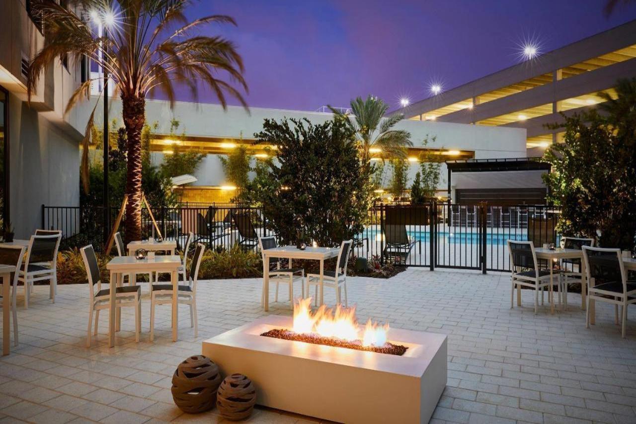 Ac Hotel By Marriott Tampa Airport Exterior photo
