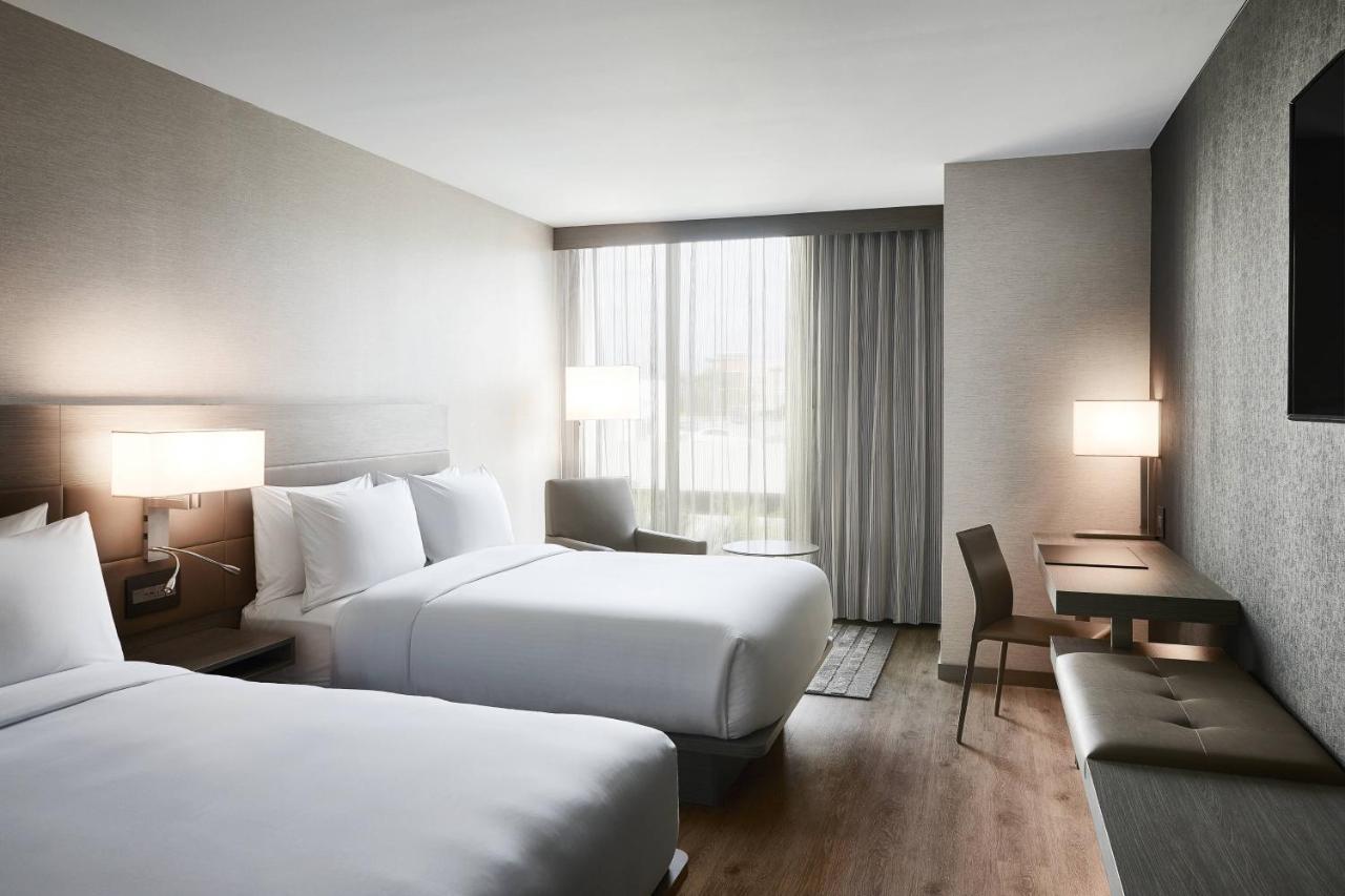 Ac Hotel By Marriott Tampa Airport Exterior photo
