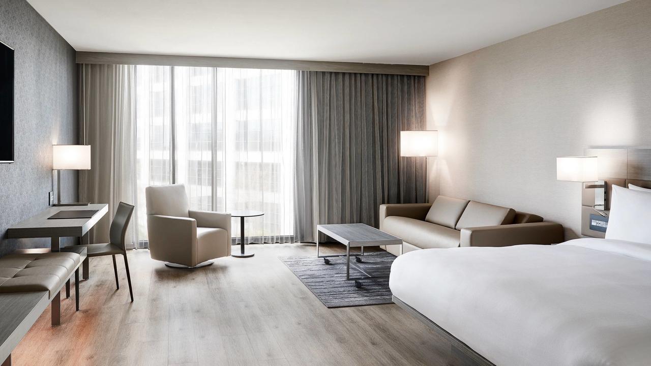 Ac Hotel By Marriott Tampa Airport Exterior photo